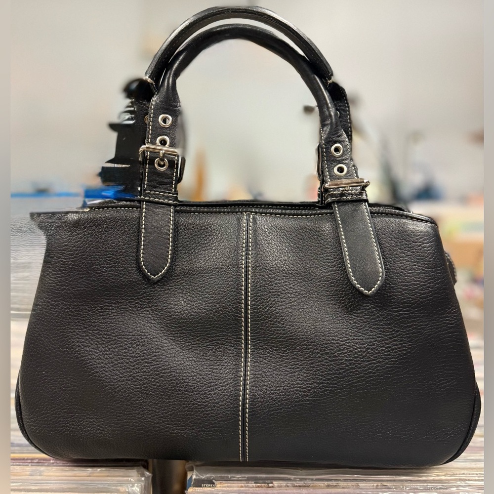 Dooney & Bourke Pebbled Leather Handbag